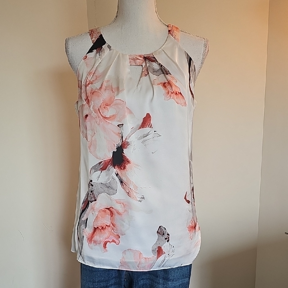 Whbm Floral Sleeveless Women's Top - White And Peach